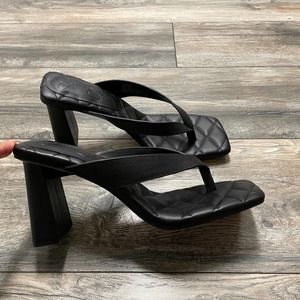 Jessica Simpson Zayde Square Toe Thong Sandals 90s Fits more like a size 8 :)